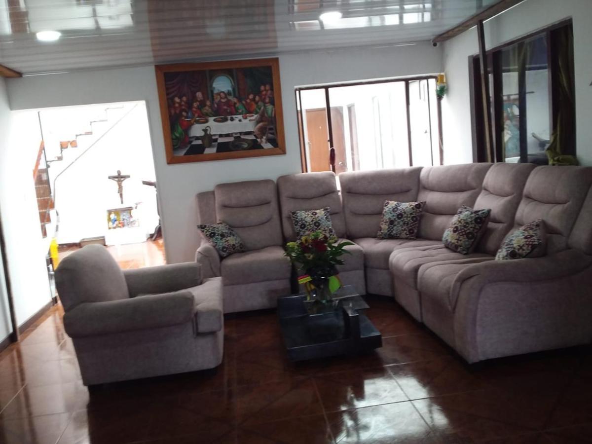 Habitacion Con Bano Privado Cerca Al Aeropuerto Bogotá Exteriér fotografie
