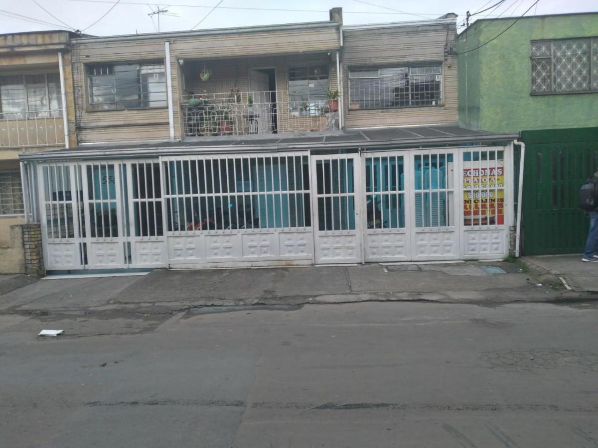 Habitacion Con Bano Privado Cerca Al Aeropuerto Bogotá Exteriér fotografie